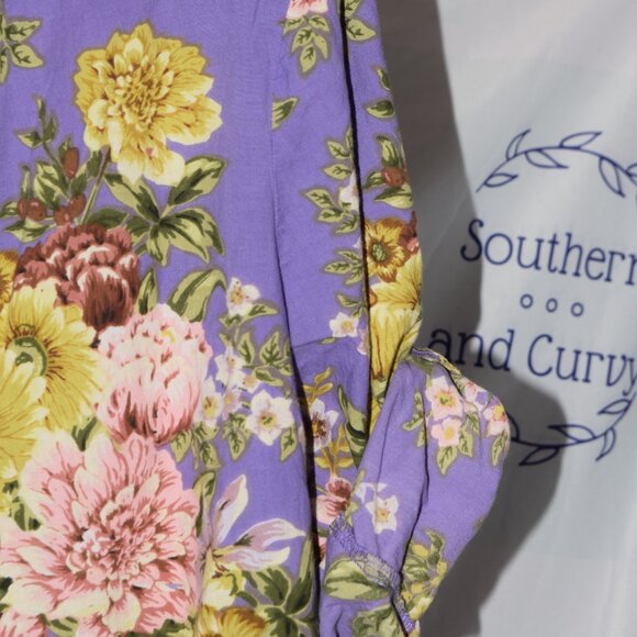 Denim 24/7 Floral, Button Front Blouse, Purple Background, size 32W - Picture 2 of 16